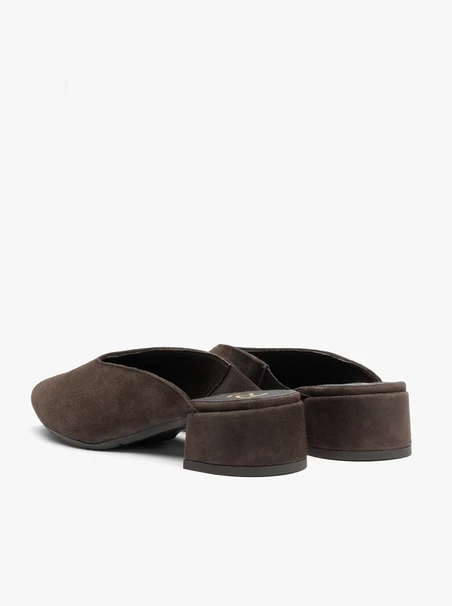 Dunkelbraune Slipper-Flip-Flops