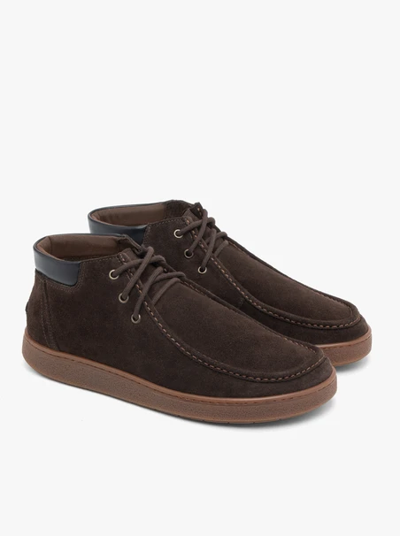 Dunkelbraune Sportstiefel