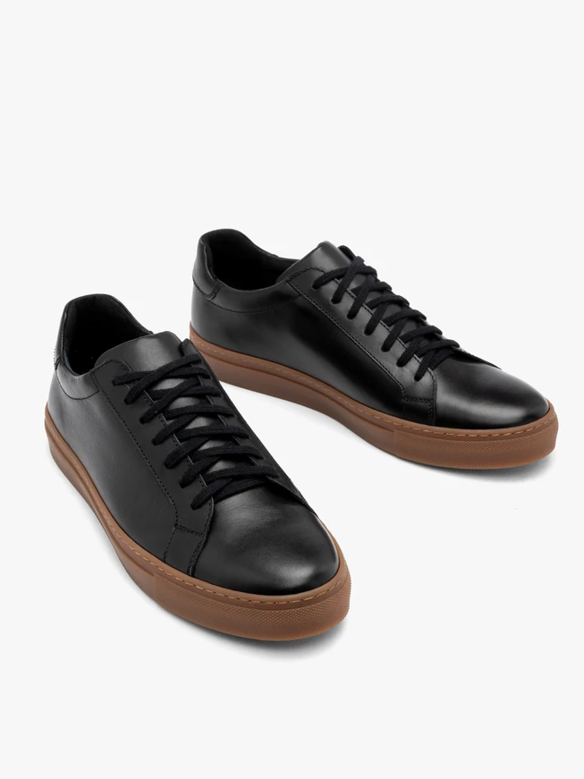 Schwarze Herrenschnürschuhe aus Vollnarbenleder