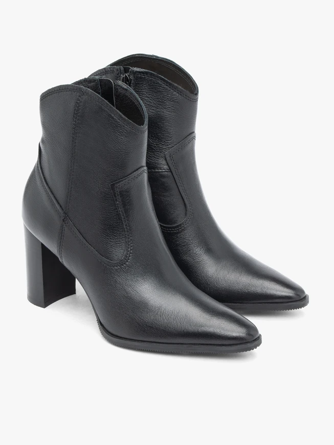 Schwarze hochhackige Cowboystiefel