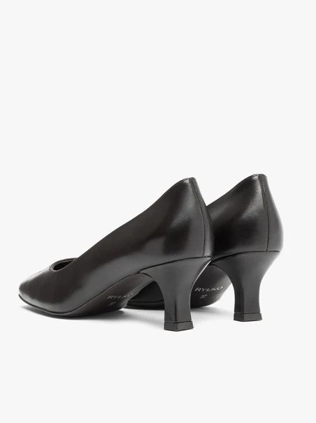 Dunkelbraune Pumps aus genarbtem Leder