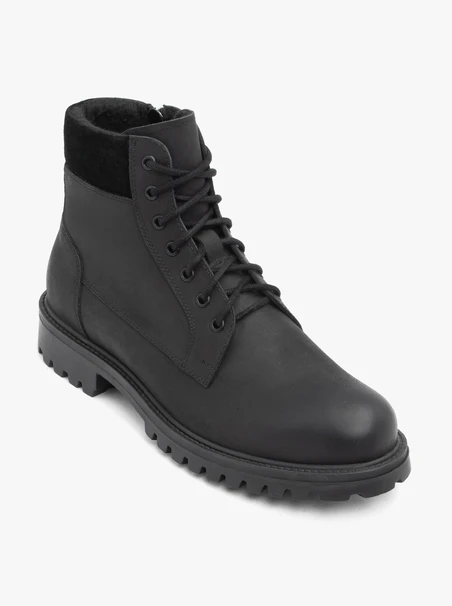 Schwarze Stiefel