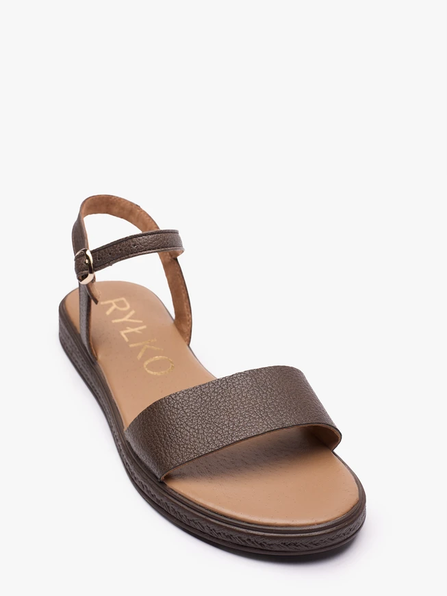 Flache Sandalen in Dunkelbraun