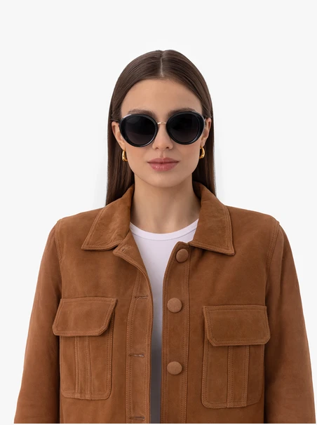 Runde schwarze Sonnenbrille