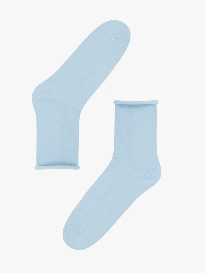 Hellblaue Baumwollsocken