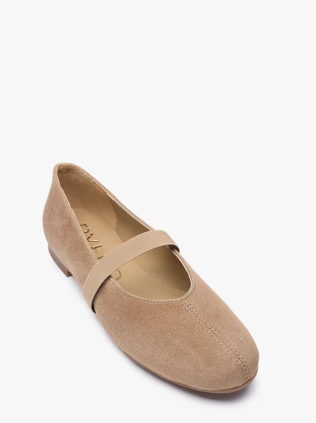 Hellbraune Veloursballerinas mit Riemen