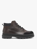 Dunkelbraune Stiefel im Trekking-Stil