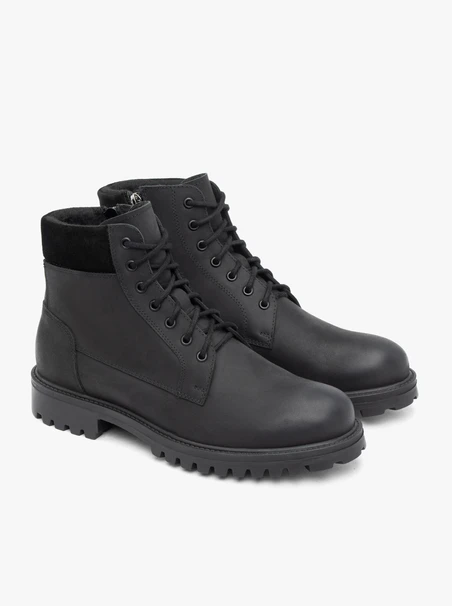 Schwarze Stiefel