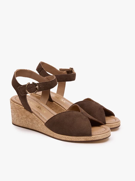 Dunkelbraune Plateausandalen