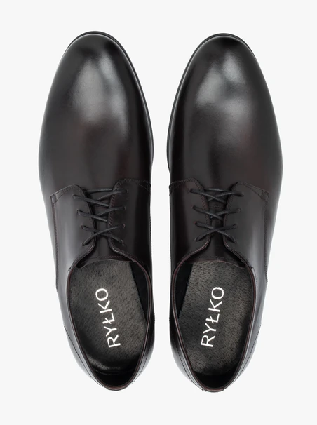 Kastanienbraune formelle Schuhe