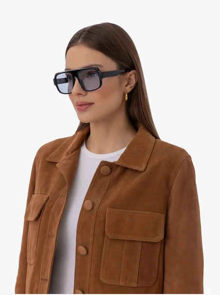 Schwarze Unisex-Brille mit hellblauen Gläsern