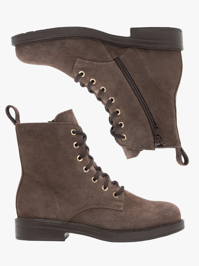 Braune Velourslederstiefel