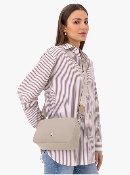 Handtasche aus beigem Velours und genarbtem Leder