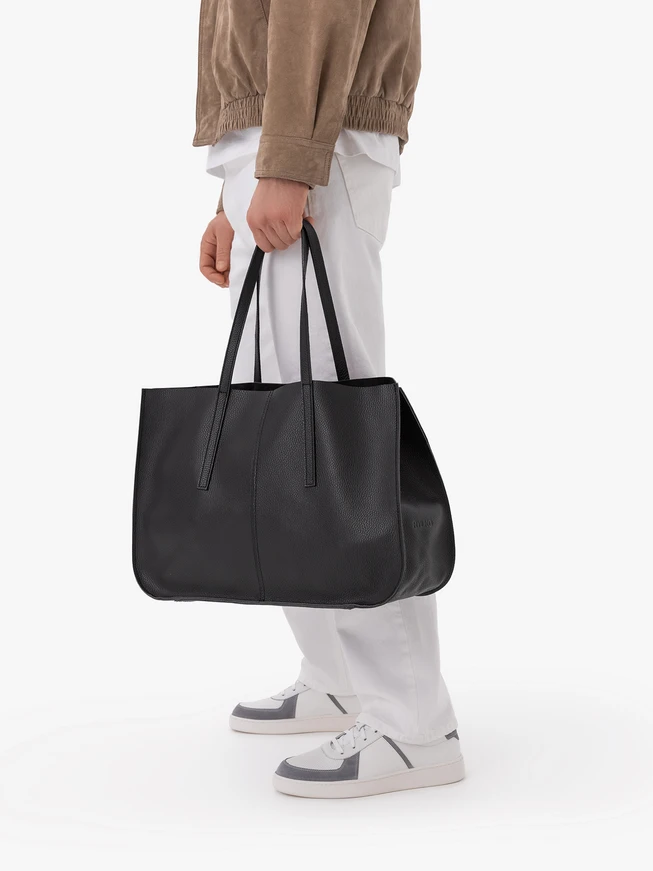 Große schwarze A4-Ledertasche