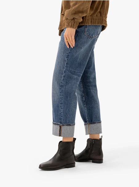 Braune Cowboystiefel aus Leder
