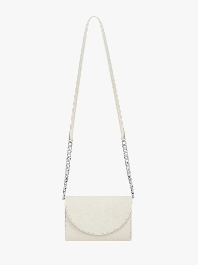 Cremefarbene Leder-Clutch-Tasche mit Kette