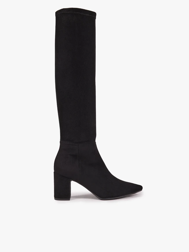 Schwarze Gummistiefel mit breitem Schaft