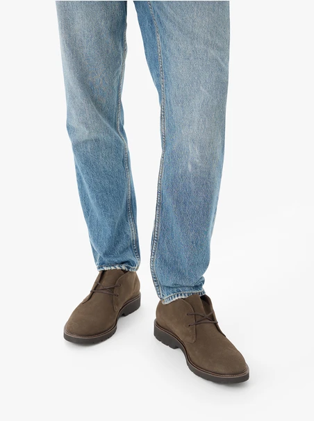 Stiefel aus olivfarbenem Veloursleder