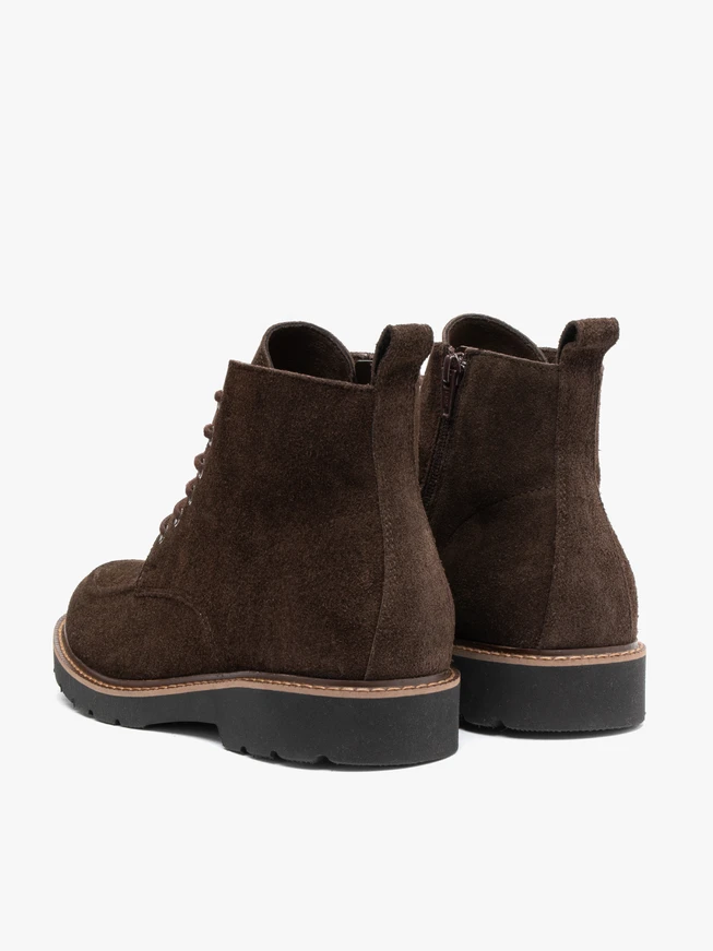 Braune Velourslederstiefel