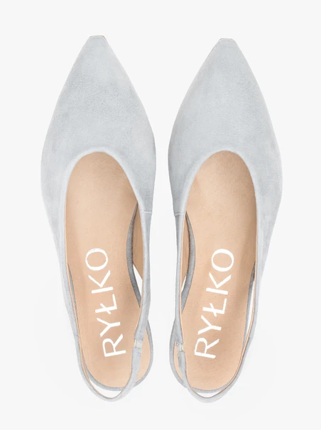Hellblaue Slingback-Pumps mit spitzer Zehe
