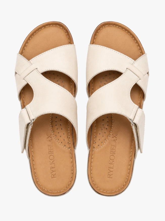 Cremefarbene Flip-Flops mit Plateau