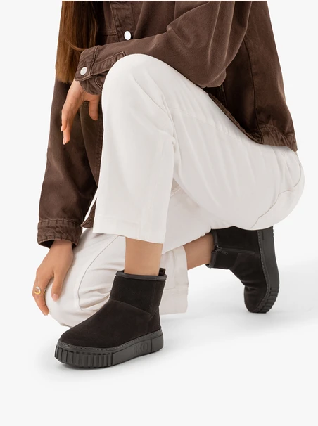 Dunkelbraune Mukluk-Schneestiefel