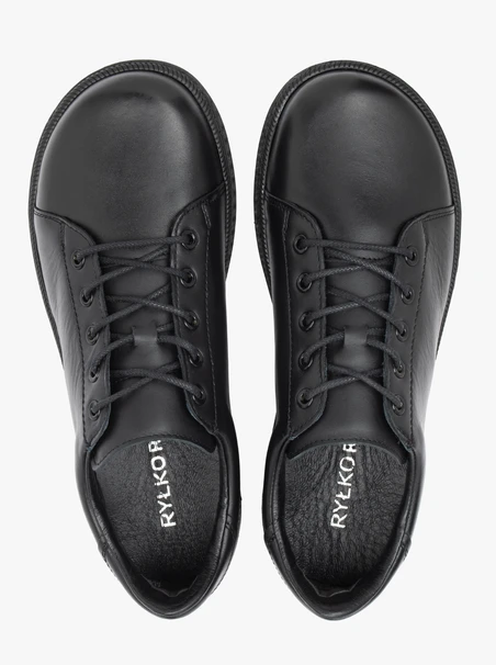 Schwarze Sporthalbschuhe aus Leder