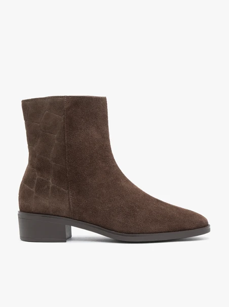 Braune Stiefel aus bedrucktem Krokodilleder