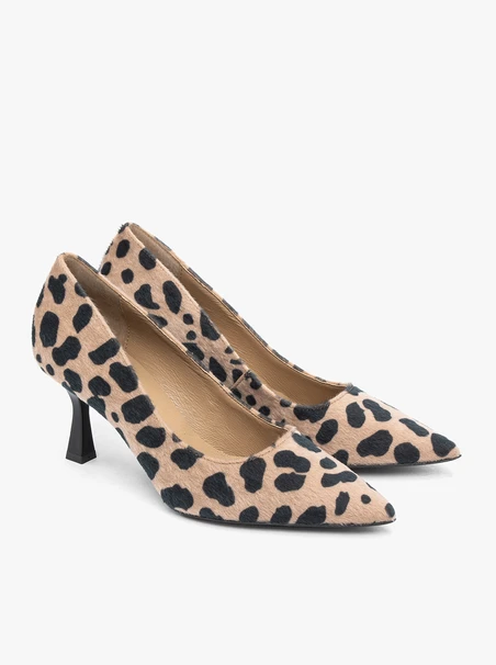 Beige-schwarze Pumps mit Ozelot-Muster
