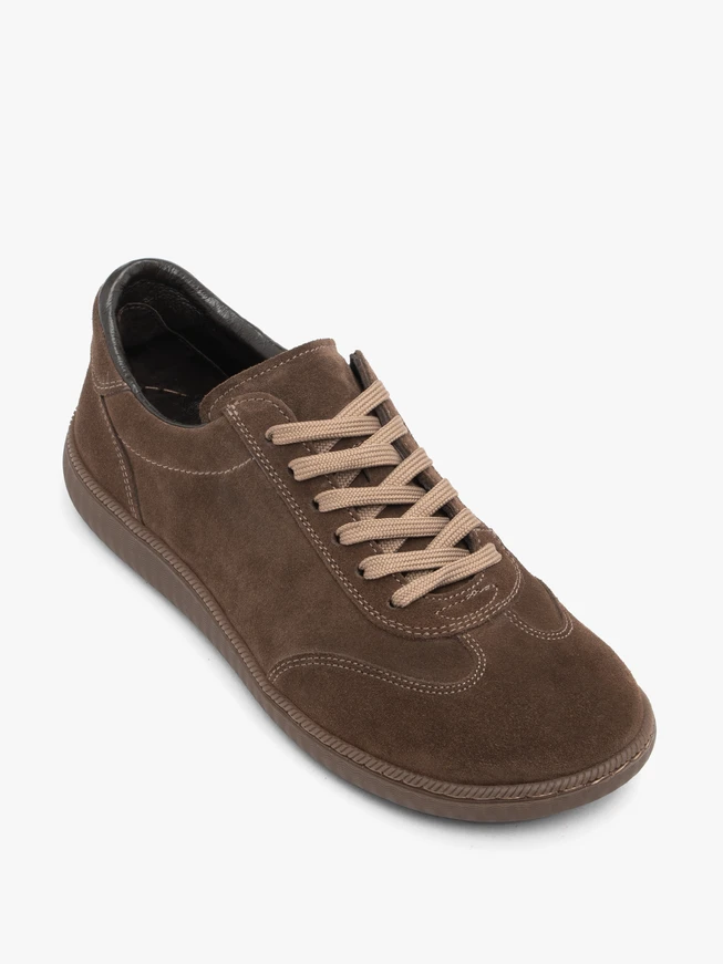 Halbschuhe aus dunkelbraunem Veloursleder