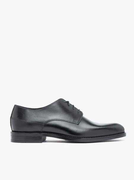 Schwarze formelle Schuhe