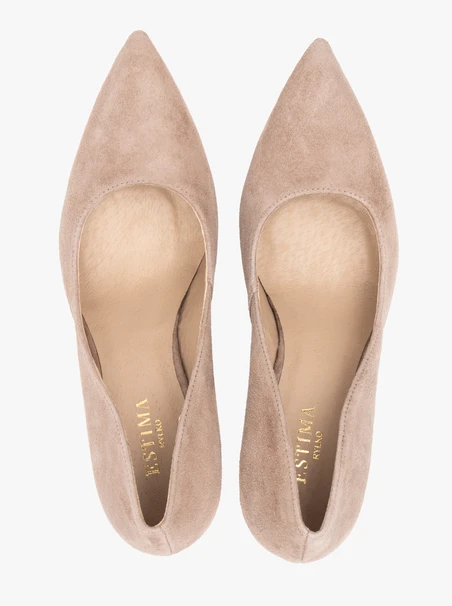 Beigefarbene Pumps aus Veloursleder