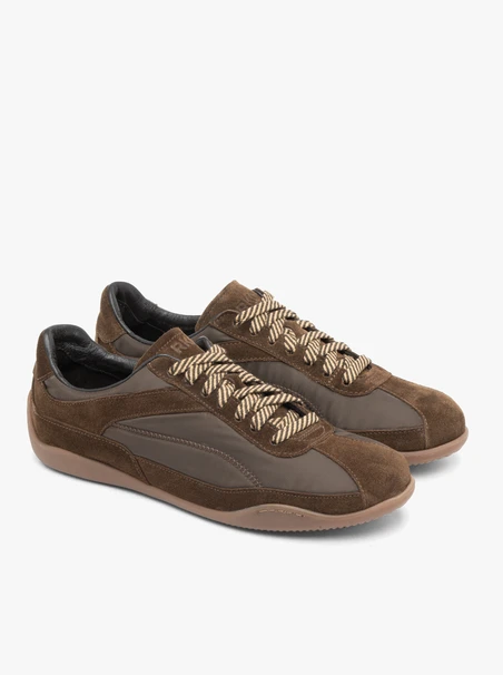 Braun-olivfarbene Sport-Halbschuhe