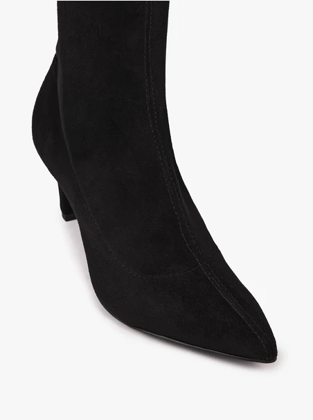 Schwarze Stiletto-Stiefel mit Gummizug