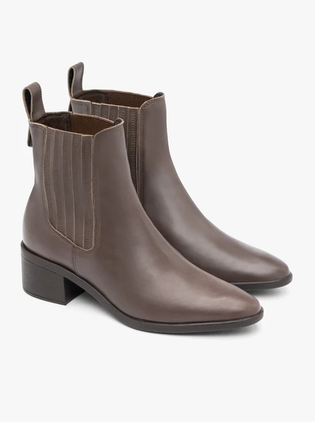 Hellbraune Stiefeletten aus Glattleder