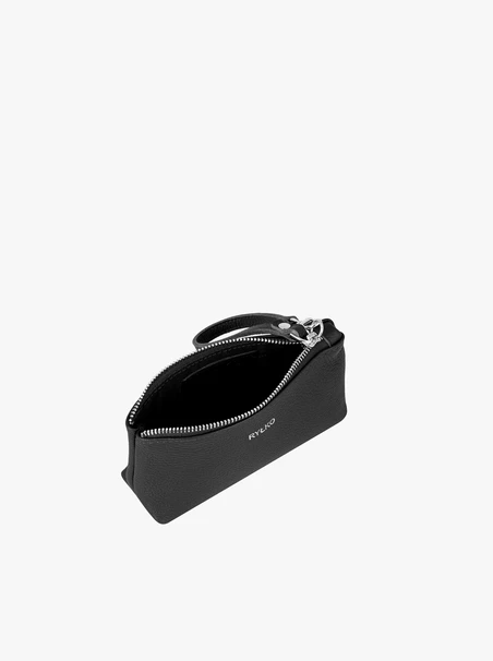 Schwarze Kosmetiktasche