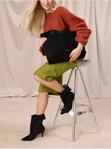 Schwarze Bowler-Stiefel mit hohem Stiletto