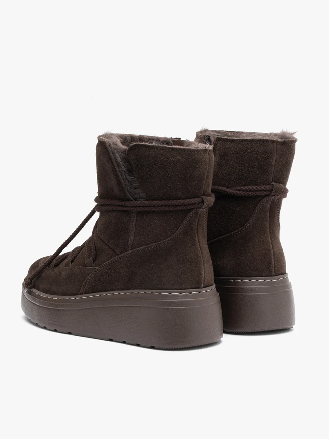 Dunkelbraune Schnür-Schneestiefel mit Plateau-Sohle