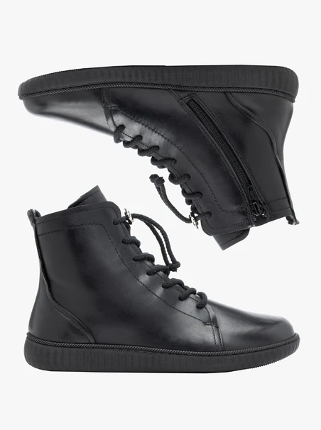 Schwarze Sportstiefel aus Glattleder