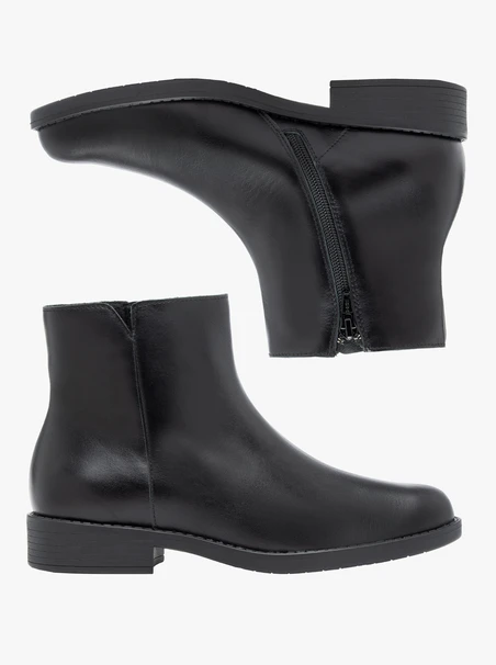 Schwarz genarbte Lederstiefel