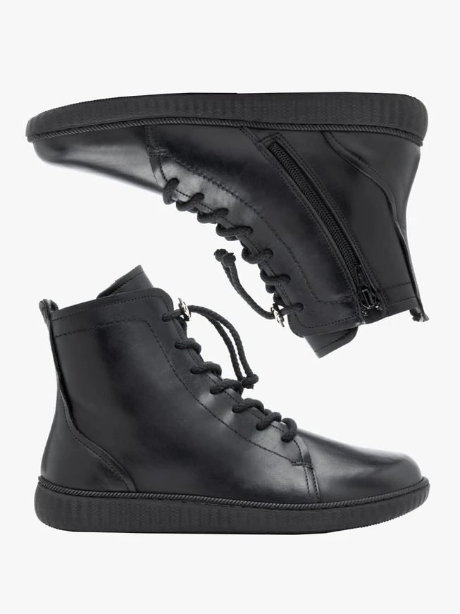 Schwarze Sportstiefel aus Glattleder