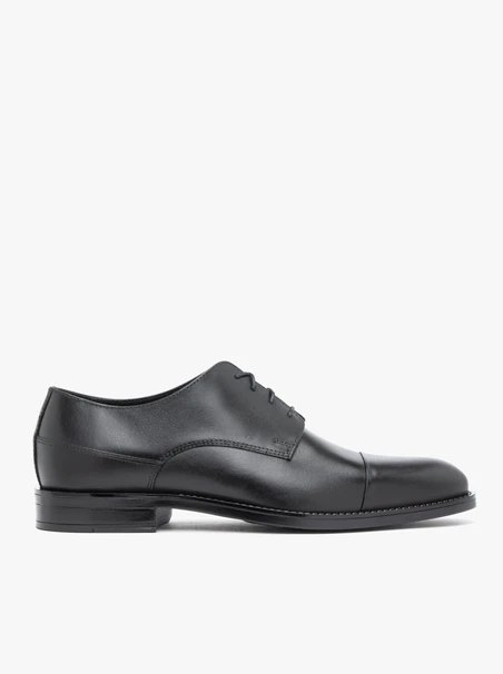 Schwarze formelle Schuhe