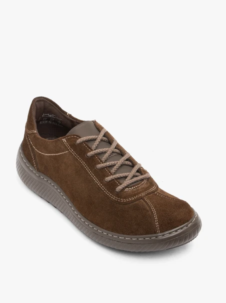 Braune Sporthalbschuhe mit dicker Sohle