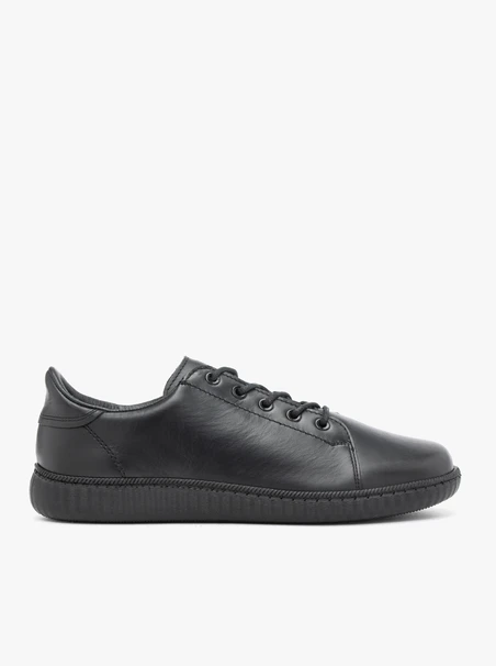 Schwarze Sporthalbschuhe aus Leder