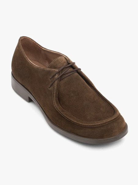 Halbschuhe aus braunem Veloursleder