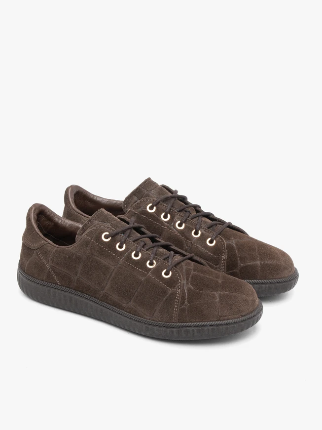 Dunkelbraune Halbschuhe aus gemustertem Krokodilleder