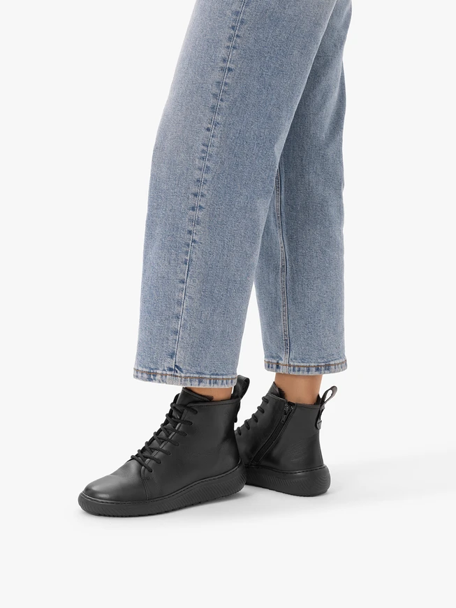 Schwarze Barfußstiefel