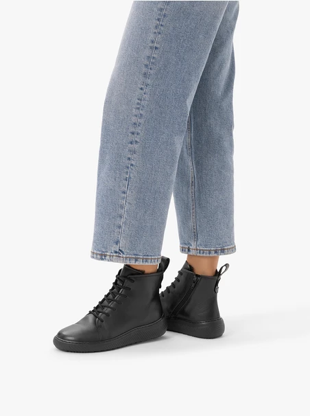 Schwarze Barfußstiefel