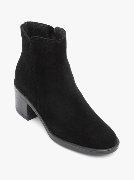 Schwarze Veloursstiefel