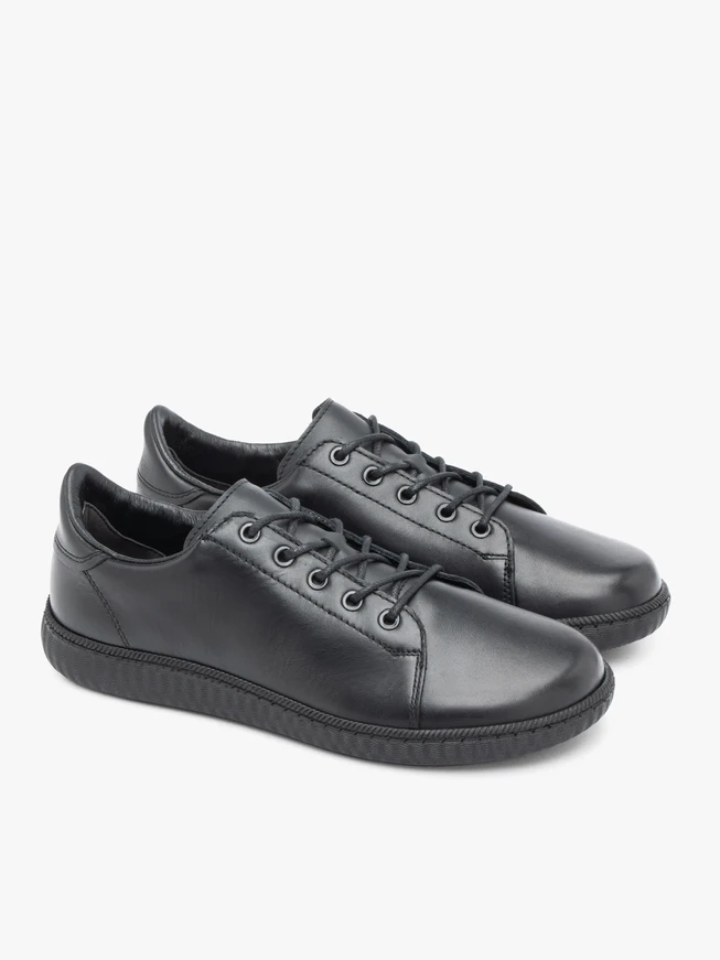 Schwarze Sporthalbschuhe aus Leder